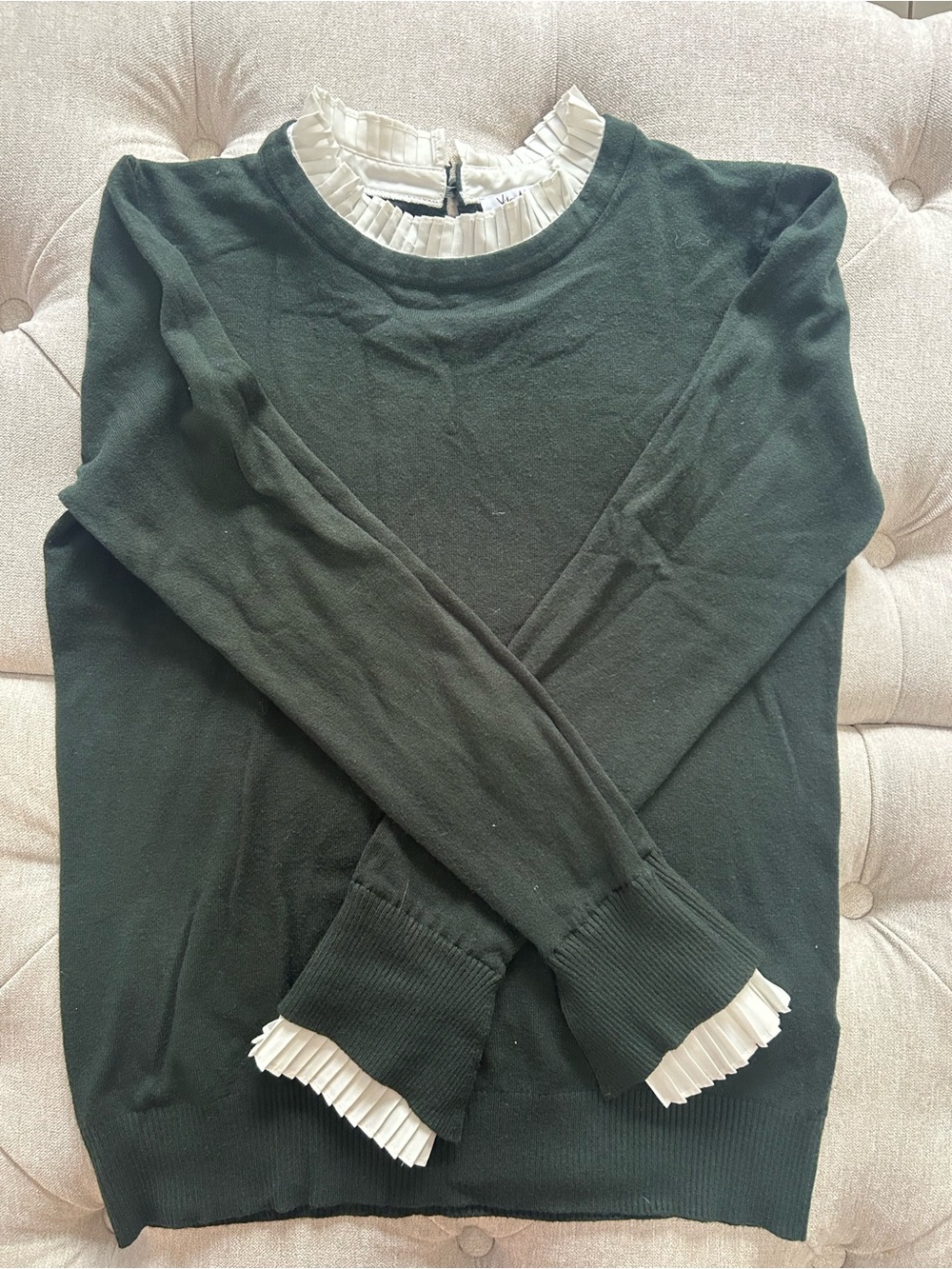 Milano Dark Green Sweater with Cream Pleated Collar & Cuffs